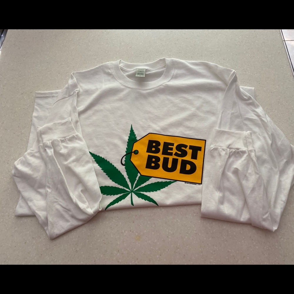 “ Best Bud” long sleeve unisex tee.